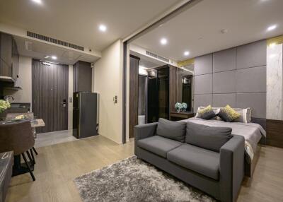 Contemporary Studio Apartment with Modern Furnishings