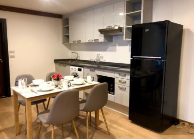 Modern kitchen with dining area