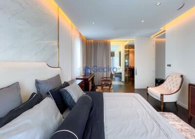 4 Bedrooms House in Patta Prime East Pattaya H011906