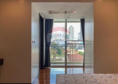 3 bed pet friendly Thonglor BTS Sukhumvit 55