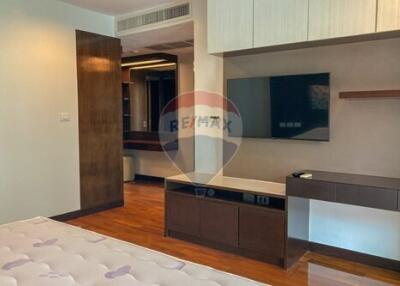 3 bed pet friendly Thonglor BTS Sukhumvit 55