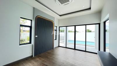 4 Bedrooms 5 Bathrooms in East pattaya