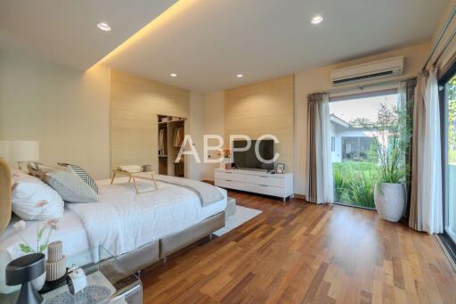 3 Bedrooms 4 Bathroom in Huay yai for rent