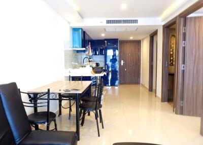 2 bedroom Condo in Grand Avenue Residence Pattaya