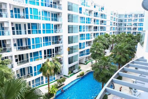 2 bedroom Condo in Grand Avenue Residence Pattaya