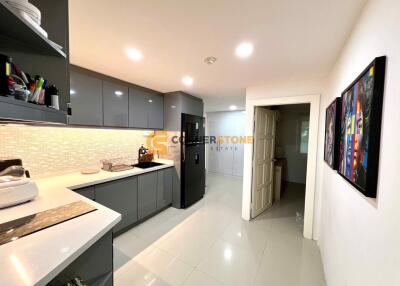 2 bedroom Condo in Villa Norway Residence Pratumnak