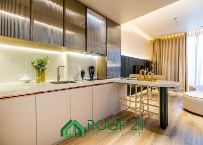 Exclusive 47 SQM High-Rise Luxury Condo on the 41st Floor at AROM JOMTIEN – Unmatched Panoramic Ocean Views!