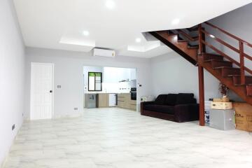 Newly renovated townhouse in East Pattaya