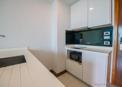 1 Bed Condo For Sale In Pratumnak - The Peak Towers