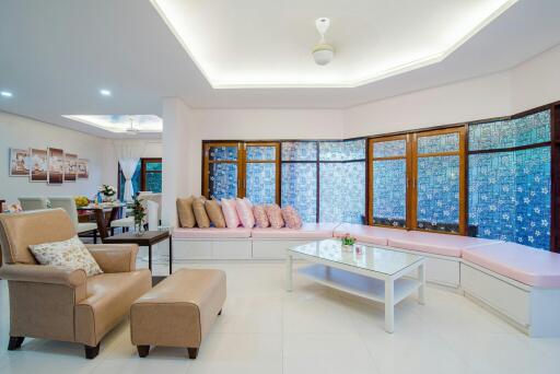 Two Storey 4 Bedroom Thai Style Pool Villa For Sale In Soi 88