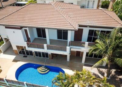 Great Value 4 Bedroom Pool Villa