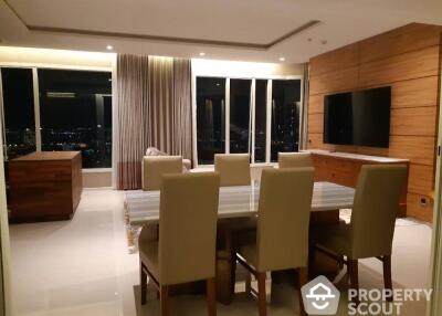 3-BR Condo at Menam Residences in Wat Phraya Krai