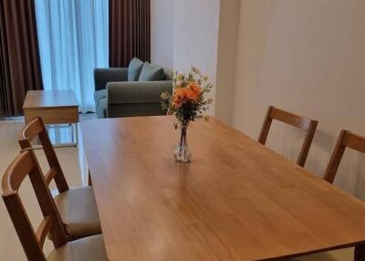 1-BR Condo at Supalai Oriental Sukhumvit 39 near MRT Phetchaburi