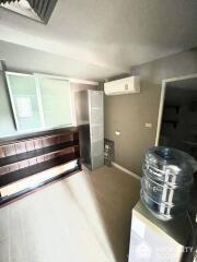 3-BR Condo at Polo Park Condominium near MRT Lumphini