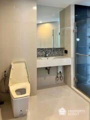 2-BR Condo at Rhythm Sukhumvit 44/1 near BTS Phra Khanong