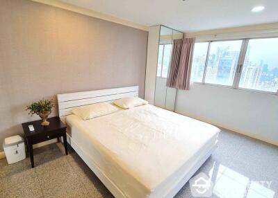 2-BR Condo at The Waterford Diamond Tower Sukhumvit near BTS Thong Lor