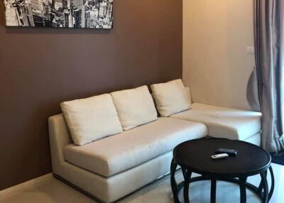 1-BR Condo at Villa Asoke near MRT Phetchaburi