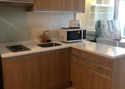 1-BR Condo at Villa Asoke near MRT Phetchaburi