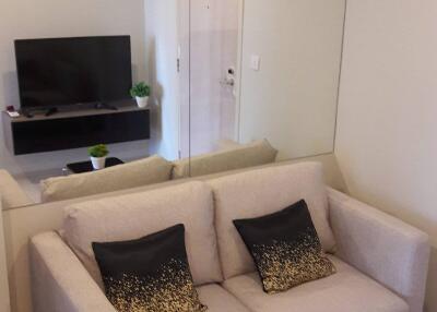 1-BR Condo at Life Asoke near ARL Makkasan (ID 513647)