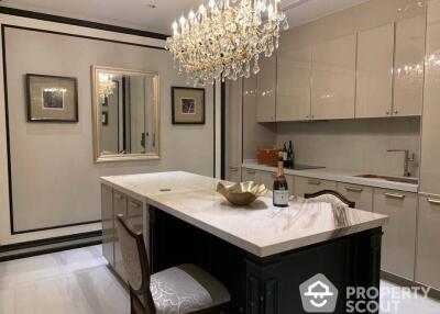 2-BR Condo at Kraam Sukhumvit 26 near BTS Phrom Phong