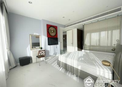 2-BR Condo at 185 Rajadamri near BTS Ratchadamri