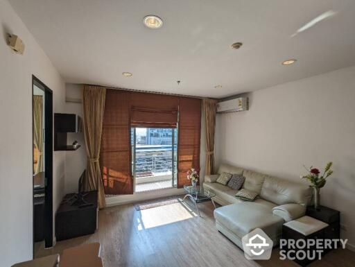 1-BR Condo at Baan Klang Krung Siam-Pathumwan Condominium near BTS Ratchathewi