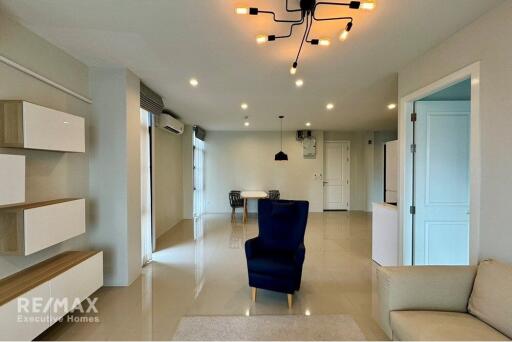 Pet Friendly 2-Bedroom Condo for Sale in Thonglor