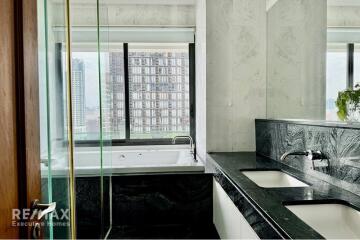 Luxurious 2-Bed with PRIVATE SWIMMING POOL in Sukhumvit 39 - Luxury Condo