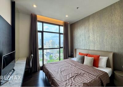 2 Bedrooms Condo with Stunning View for Rent, 5 Mins Walk to BTS Phrom Phong