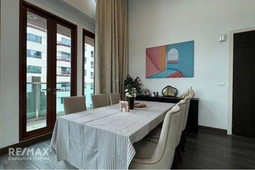 Luxurious Condo with BTS Phloen Chit 13 Mins Walk - The Crest Ruamrudee