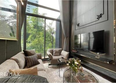 Luxurious 2 Bed, 2 Bath Condo near BTS Thong Lo - Prime Location in Bangkok