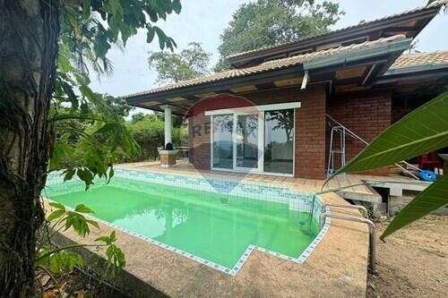 House Angthong hillside For sale as it is