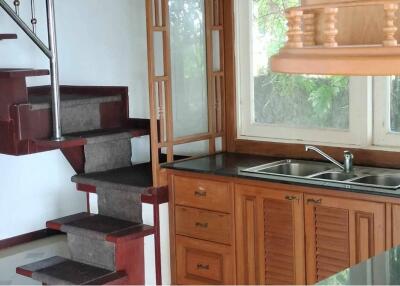 House at Angthong hillside For sale as it is