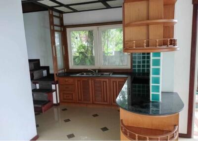 House at Angthong hillside For sale as it is