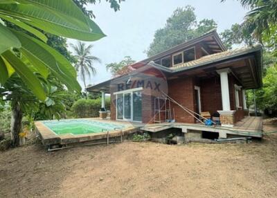 House at Angthong hillside For sale as it is