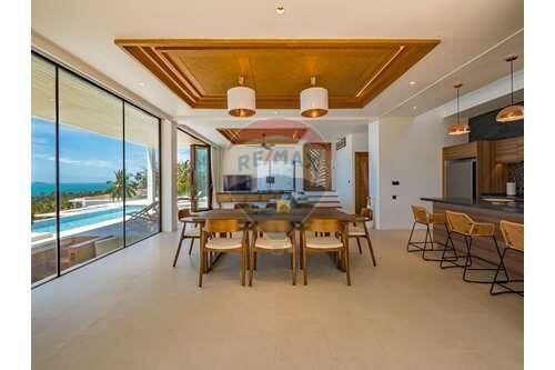 Beautiful 4-bedroom sea view villa available for rent