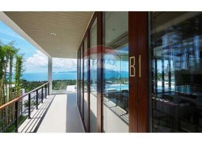 Beautiful 4-bedroom sea view villa available for rent