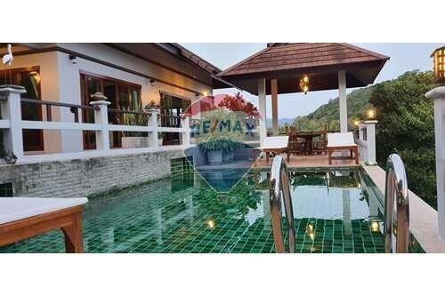 Seaview Villa 4 Bedrooms for rent at Bang Rak, Koh Samui