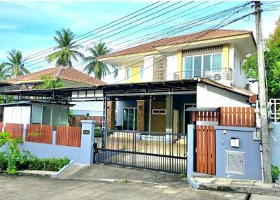 Under market price 3 bedrooms near international school (ISS)