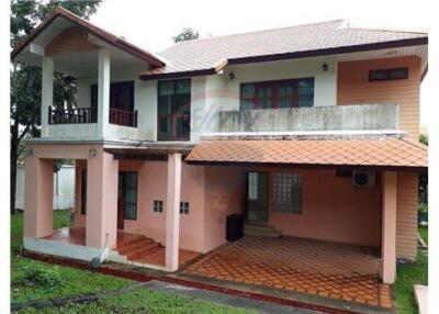 Big pet friendly house in Maenam