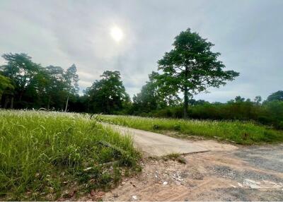 A5 Plot of Flat Land for sale near the Beach in Taling Ngam, Koh Samui