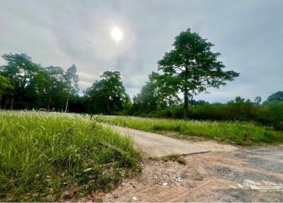 A4 Plot of Flat Land for sale near the Beach in Taling Ngam, Koh Samui