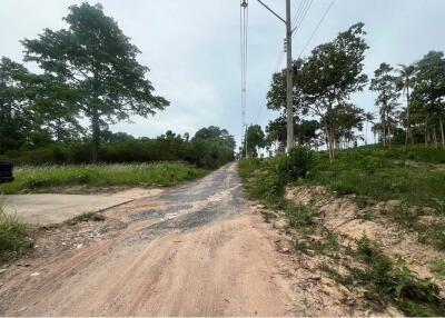 A3 Plot of Flat Land for sale near the Beach in Taling Ngam, Koh Samui