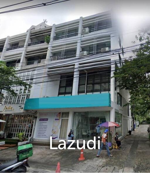 Shophouse for rent in Sukhumvit 39