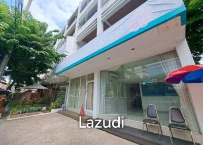 Shophouse for rent in Sukhumvit 39