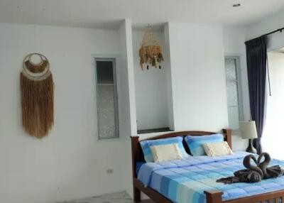 5-Bedrooms Villa with Pool near Maenam Beach, Koh Samui "SALE"