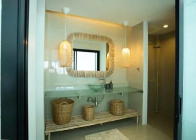 5-Bedrooms Villa: Best Location in Chaweng Koh Samui" " SALE"