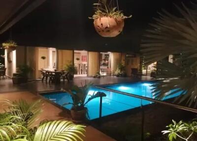 5-Bedrooms Luxury Villa in Maenam Koh Samui "SALE"