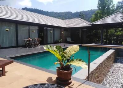 5-Bedrooms Luxury Villa in Maenam Koh Samui "SALE"