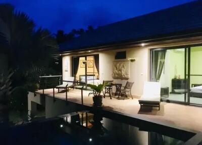 5-Bedrooms Luxury Villa in Maenam Koh Samui "SALE"